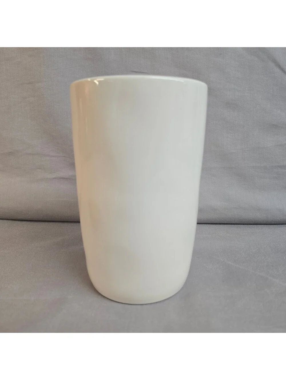 Rae Dunn TEA Ceramic Canister Artisan Collection Magenta Wooden Lid White Jar 80